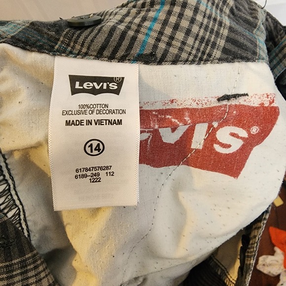 Youth Levi Gray Plaid Shorts Size 14 Flat Front Bermuda - Picture 8 of 9